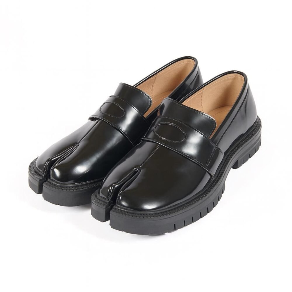 Japanese-inspired tabi moccasins